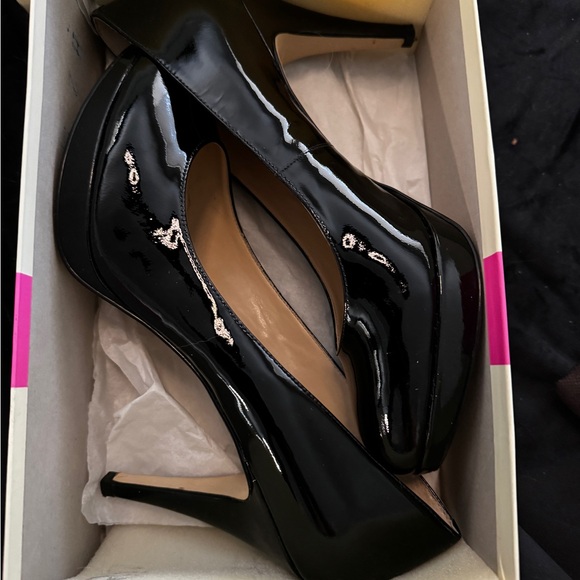 Enzo Angiolini Black Patent Leather Heels - Picture 3 of 4